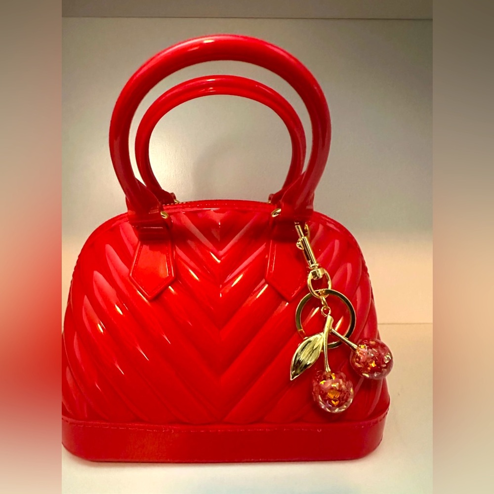 ALMA LOOK ALIKE POOLSIDE PURSE W/CROSSBODY CHAIN ONLY. BAG CHERRY CHARM NOT … - Picture 2 of 9